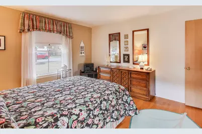 5630 N Kenton Avenue, Chicago, IL 60646 - Photo 14