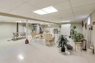 5630 N Kenton Ave, Chicago, IL 60646 - Photo 20