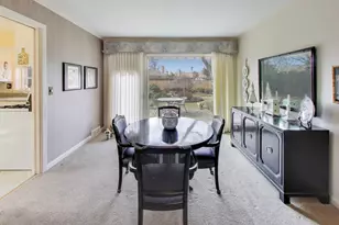 5630 N Kenton Ave, Chicago, IL 60646 - Photo 6