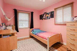 400 Country Ln, Streamwood, IL 60107 - Photo 8