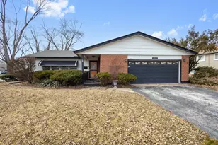 18842 Castle Rd, Homewood, IL 60430 - Photo 1