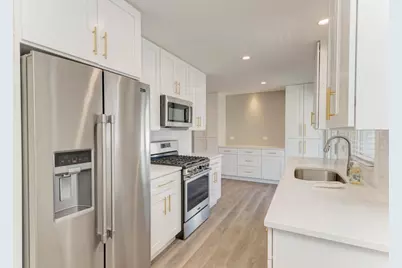 935 Elmwood Lane, Elk Grove Village, IL 60007 - Photo 22