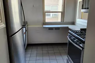 3950 N Lake Shore Dr, Chicago, IL 60613 - Photo 8