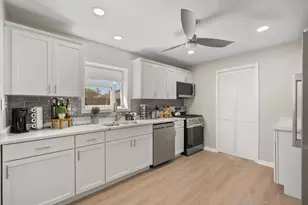 223 Miami St, Park Forest, IL 60466 - Photo 6