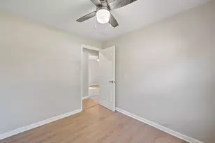 223 Miami St, Park Forest, IL 60466 - Photo 14