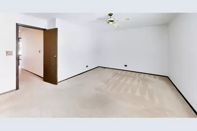 285 Loveland Drive, Glendale Heights, IL 60139 - Photo 22