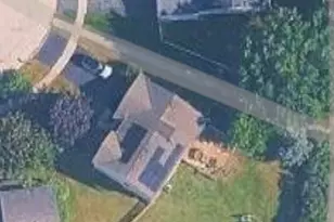 1590 Bridgedale Ct, Crystal Lake, IL 60014 - Photo 2