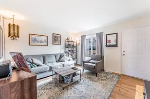 408 Colony Ct, Bolingbrook, IL 60440 - Photo 4