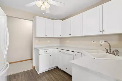 1449 Whitespire Court, Naperville, IL 60565 - Photo 10