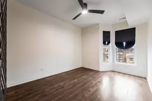 6833 S Champlain Ave, Chicago, IL 60637 - Photo 2