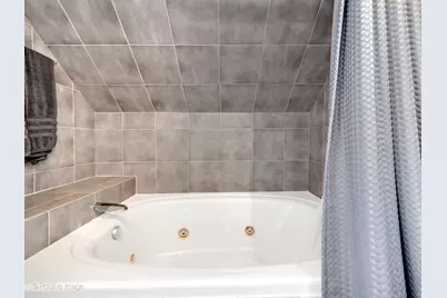 1606 Glen Ellyn Road, Glendale Heights, IL 60139 - Photo 16