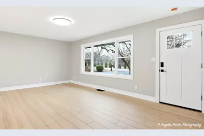 3915 Dolores Drive, Johnsburg, IL 60051 - Photo 6