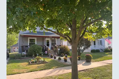 132 W Franklin Street W, Paxton, IL 60957 - Photo 4