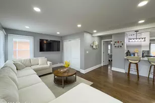 9017 Major Ave, Morton Grove, IL 60053 - Photo 20