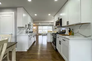 9017 Major Ave, Morton Grove, IL 60053 - Photo 12