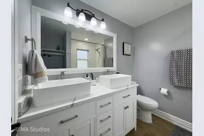 9017 Major Avenue, Morton Grove, IL 60053 - Photo 26