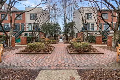 1812 S State Street #34, Chicago, IL 60616 - Photo 1