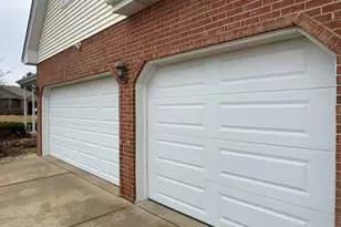 617 The Hague, Peotone, IL 60468 - Photo 8