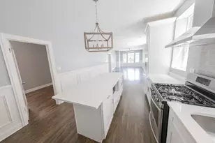 2102 Harvey Ave, Berwyn, IL 60402 - Photo 8