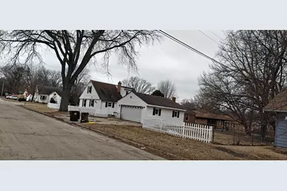 403 N Day Avenue, Rockford, IL 61101 - Photo 10