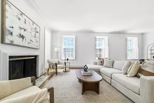 70 E Scott St, Chicago, IL 60610 - Photo 6