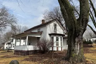 302 E 2nd St, Prophetstown, IL 61277 - Photo 4