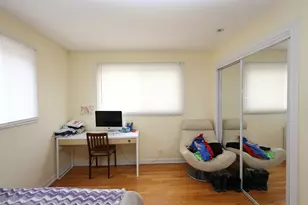 10111 Old Orchard Ct, Skokie, IL 60076 - Photo 16