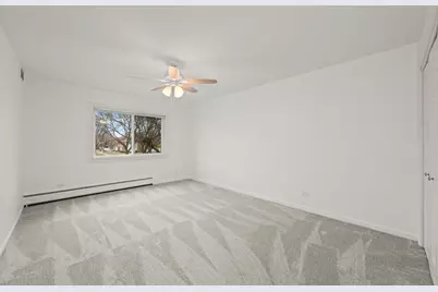 715 E Falcon Drive #209E, Arlington Heights, IL 60005 - Photo 8