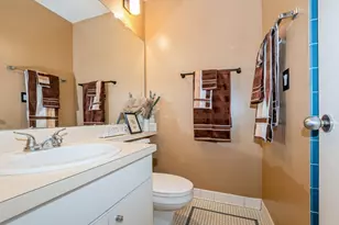 5400 S Hyde Park Blvd, Chicago, IL 60615 - Photo 12