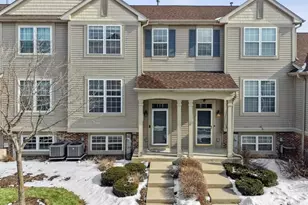 764 Cherry Creek Dr, Grayslake, IL 60030 - Photo 2