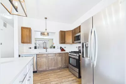 764 Cherry Creek Drive, Grayslake, IL 60030 - Photo 6