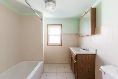2840 N Mobile Avenue, Chicago, IL 60634 - Photo 10