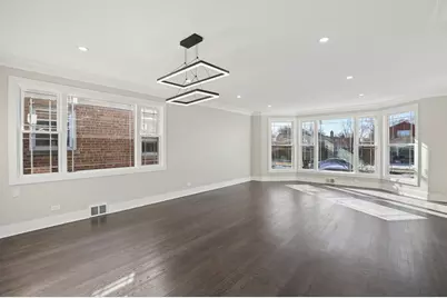 5547 N California Avenue, Chicago, IL 60625 - Photo 6