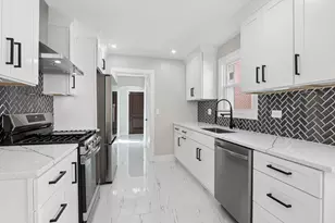 5547 N California Ave, Chicago, IL 60625 - Photo 8