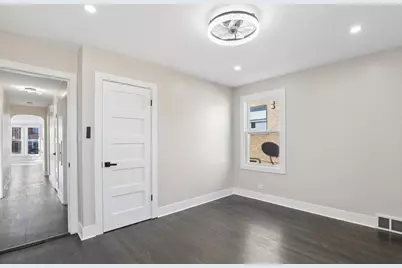 5547 N California Avenue, Chicago, IL 60625 - Photo 18