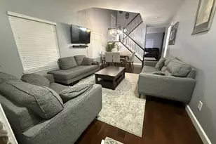 689 S Shannon Dr, Romeoville, IL 60446 - Photo 4