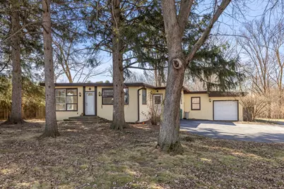 128 Harding Court, Glen Ellyn, IL 60137 - Photo 1