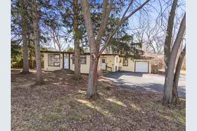 128 Harding Court, Glen Ellyn, IL 60137 - Photo 4