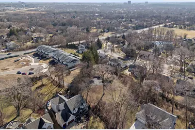 128 Harding Court, Glen Ellyn, IL 60137 - Photo 12