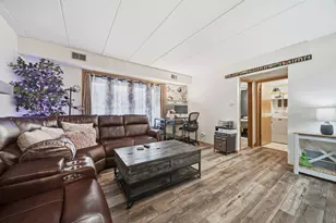 5140 Shadow Creek Dr, Oak Forest, IL 60452 - Photo 2