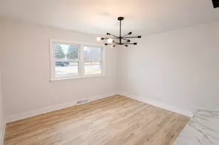 2814 Gilead, Zion, IL 60099 - Photo 6