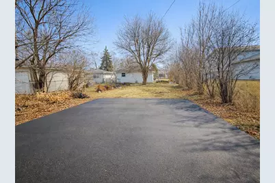 2814 Gilead, Zion, IL 60099 - Photo 14