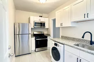 1150 N Lawndale Ave, Chicago, IL 60651 - Photo 2