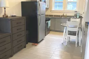 1064 W Thorndale Ave, Chicago, IL 60660 - Photo 2