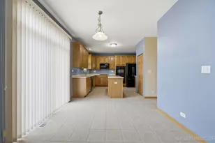 2593 Moutray Ln, North Aurora, IL 60542 - Photo 16