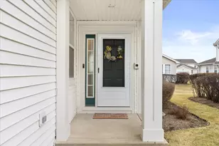 16110 Michigan St, Crest Hill, IL 60403 - Photo 2