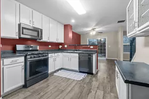 265 Wildmeadow Ln, Woodstock, IL 60098 - Photo 8