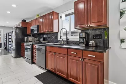 1109 S Edson Avenue, Lombard, IL 60148 - Photo 8