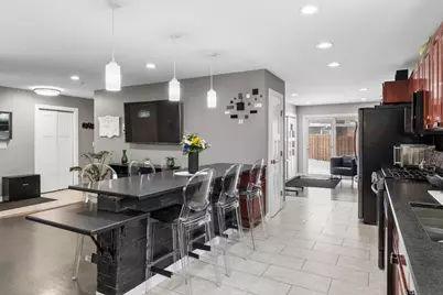 1109 S Edson Avenue, Lombard, IL 60148 - Photo 4