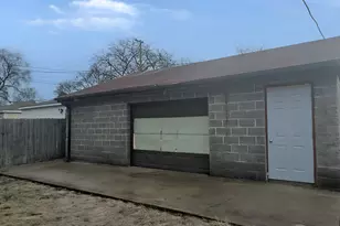 9207 S Ellis Ave, Chicago, IL 60619 - Photo 22